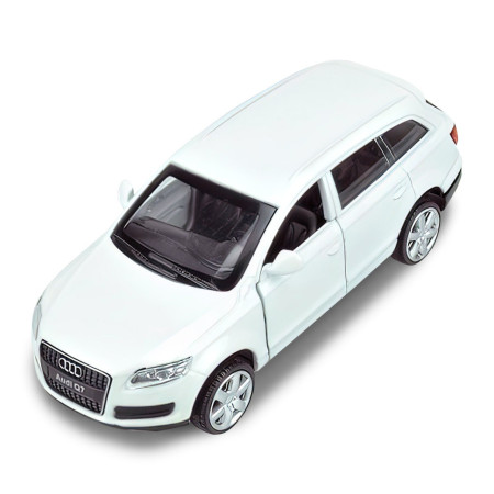 Дитяча автомодель AUDI Q7 TechnoDrive 250407 масштаб 1:43 Дитяча автомодель AUDI Q7 TechnoDrive 250407 масштаб 1:43